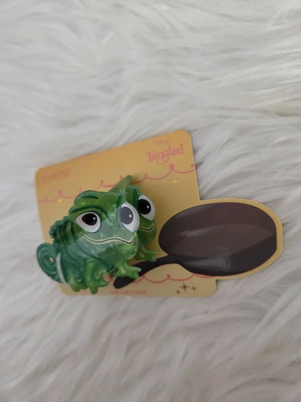 Colourpop x Tangled Pascal Claw Clip